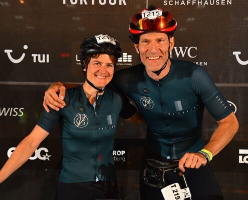 Silvia Perrenoud und Markus Fankhauser auf dem Siegerpodest Tortour 2019